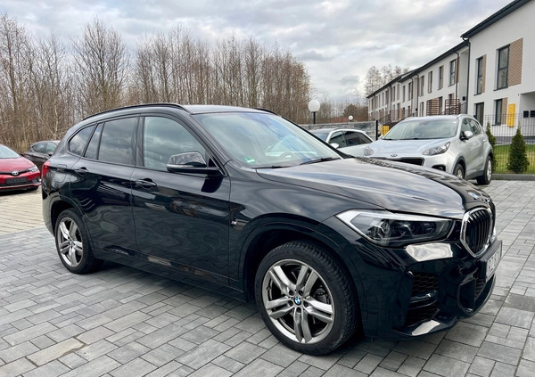 BMW X1 cena 148800 przebieg: 63000, rok produkcji 2021 z Wolbrom małe 277